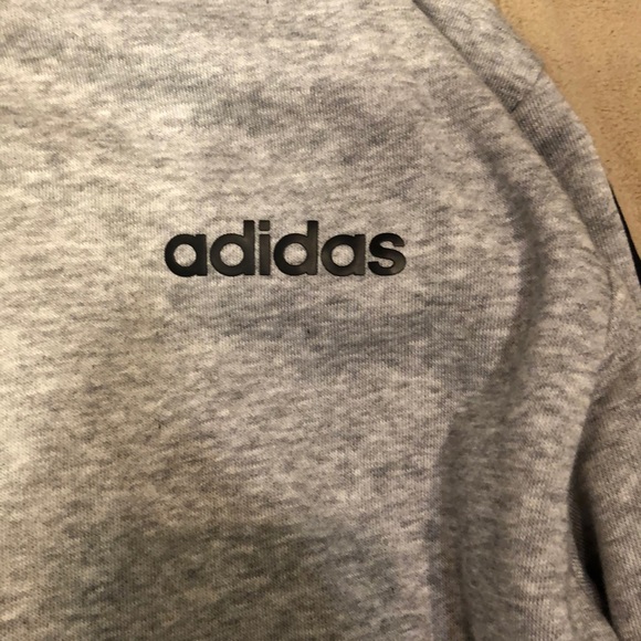 Adidas crewneck - Picture 3 of 3